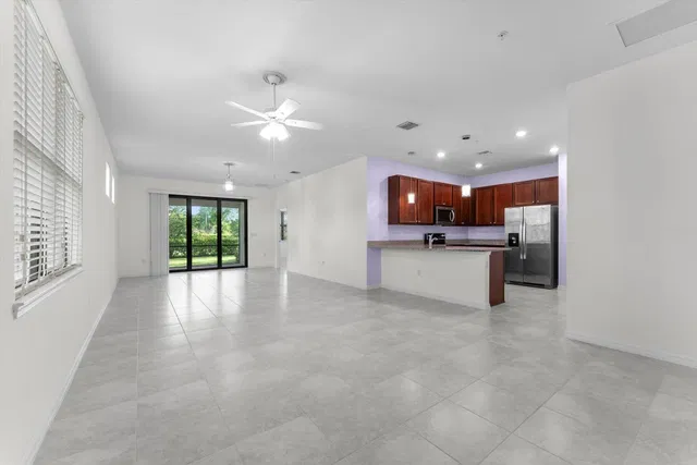  Residence photo 10