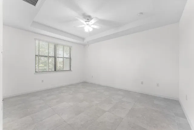  Residence photo 16