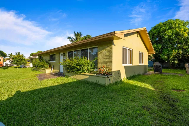  Residence photo 12
