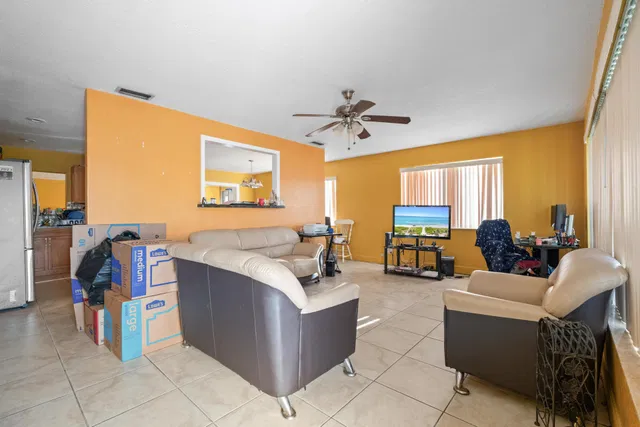  Residence photo 19