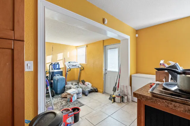  Residence photo 27