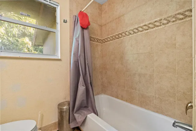  Residence photo 35