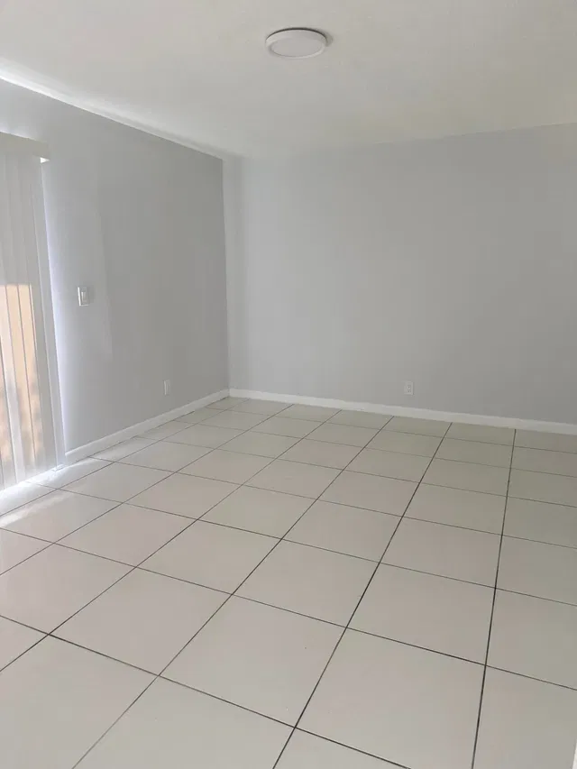  Residence photo 17