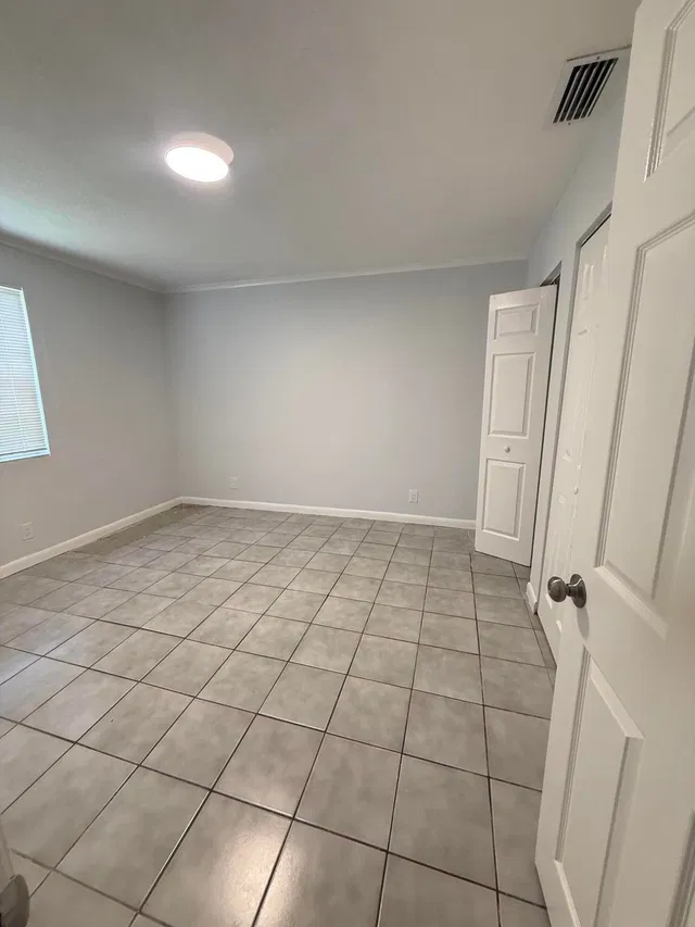 Residence photo 18