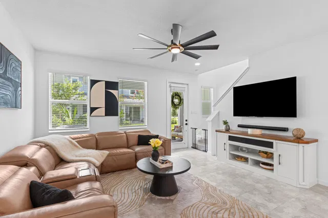  Residence photo 10