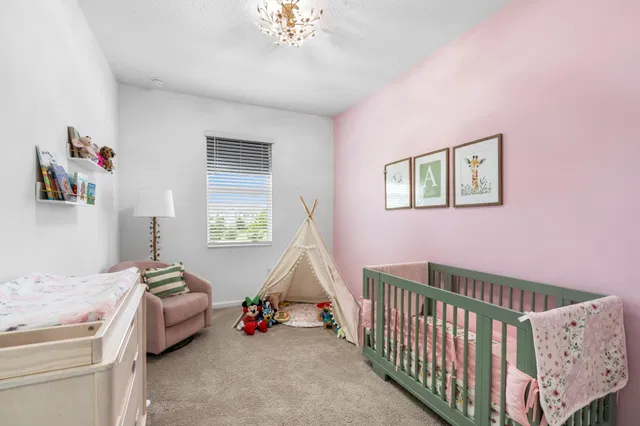  Residence photo 16