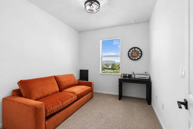  Residence photo 18
