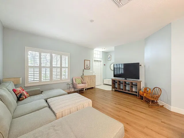  Residence photo 13