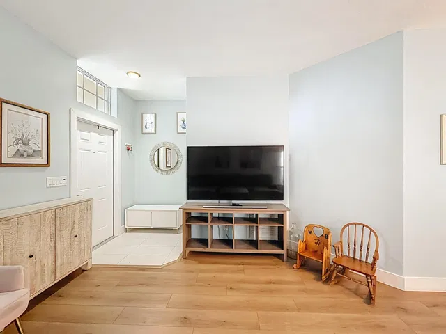  Residence photo 15