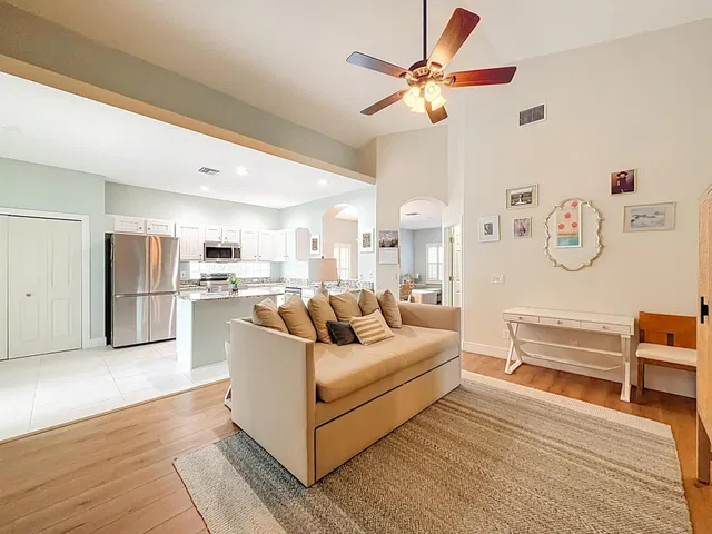  Residence photo 20
