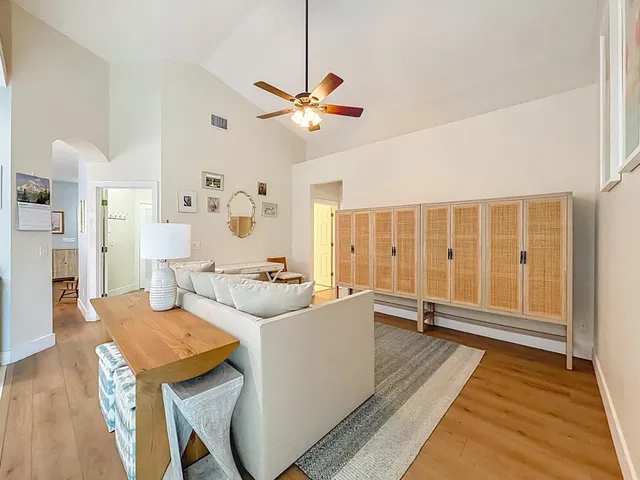  Residence photo 21