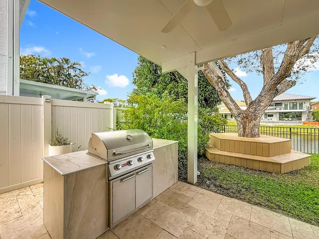  Residence photo 57