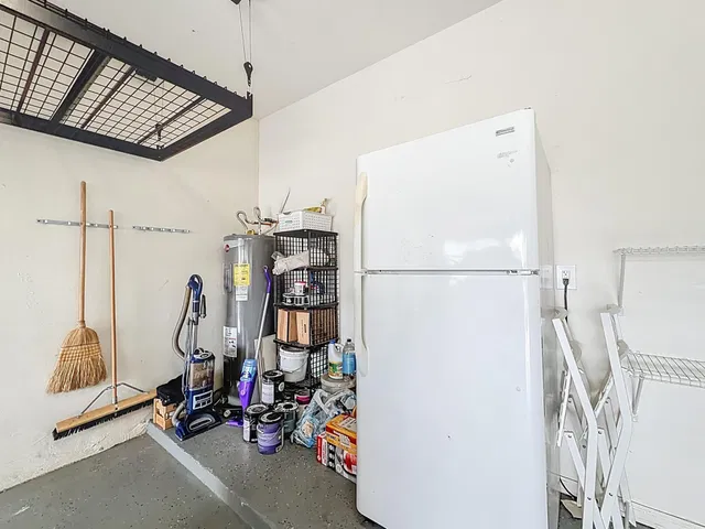  Residence photo 64