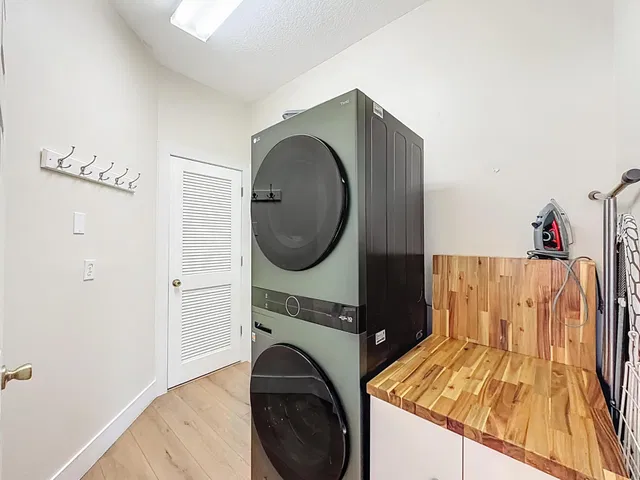  Residence photo 65