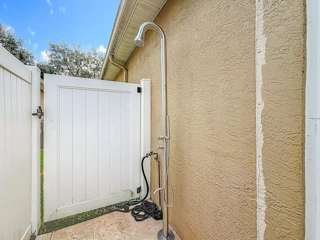  Residence photo 69