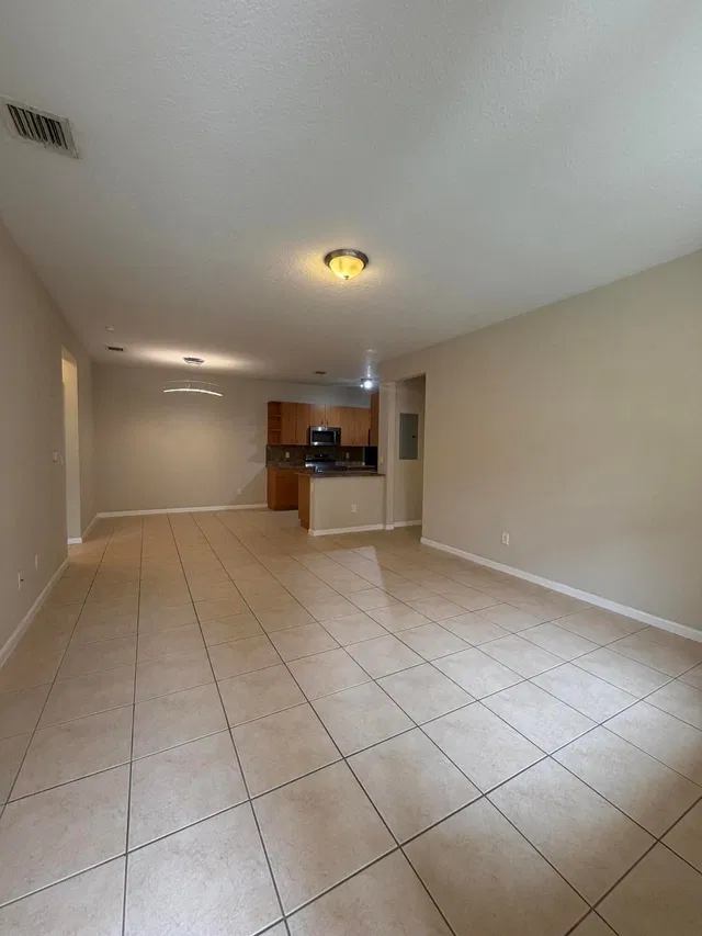 Unit 45 photo 2