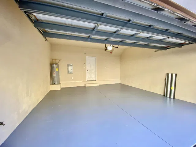 Botanica Unit 104 photo 27