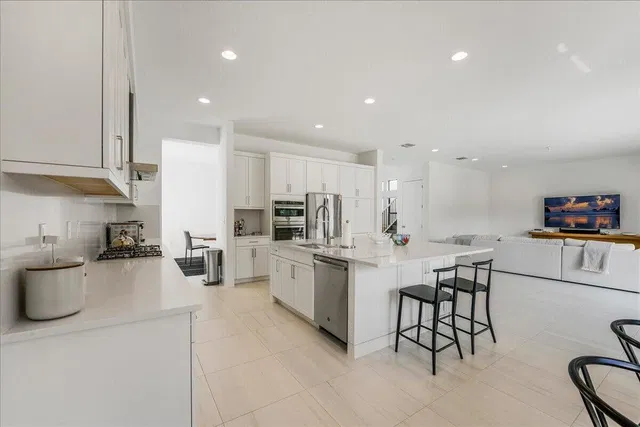 Boca Bridges Residence photo 4