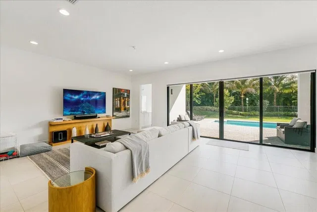 Boca Bridges Residence photo 14