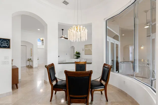 Residence photo 11