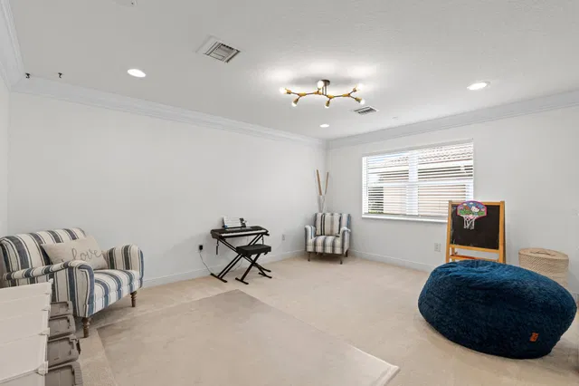  Residence photo 37