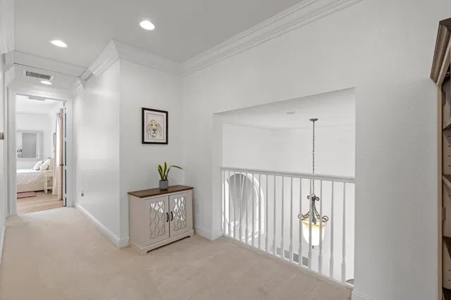  Residence photo 38