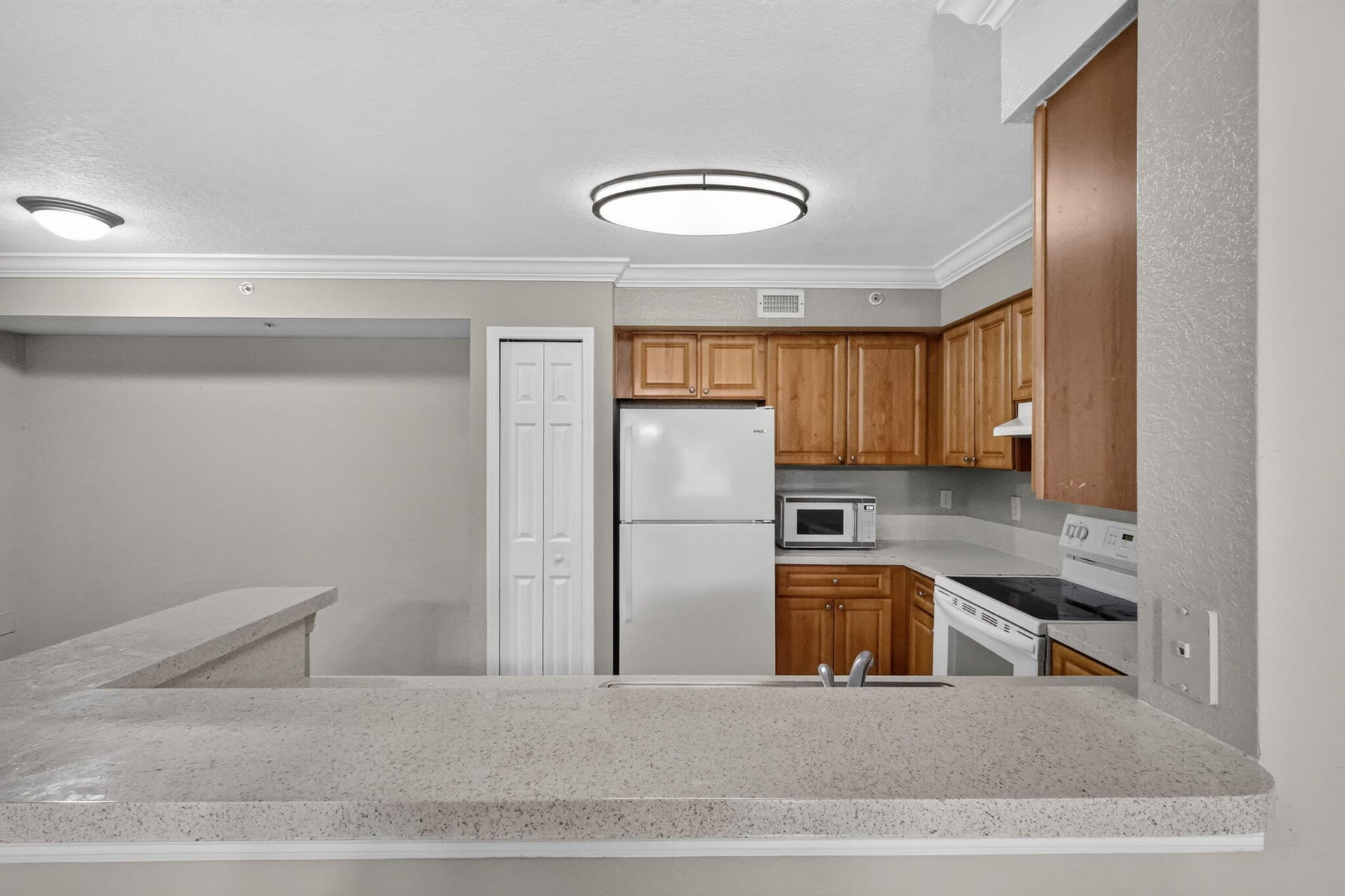 Unit 102 photo 17