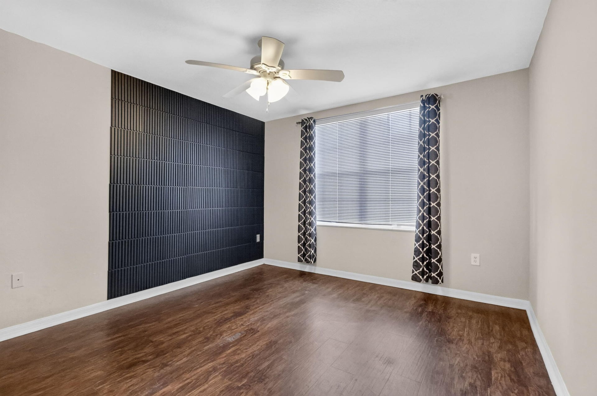 Unit 102 photo 24