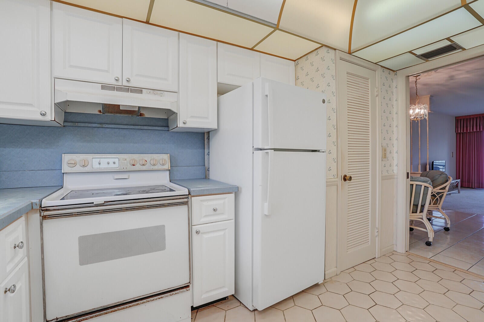 Unit H207 photo 12