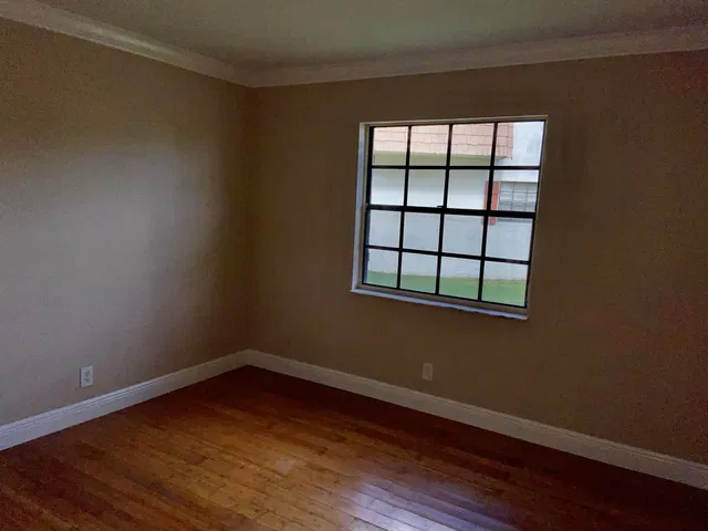 Residence photo 4