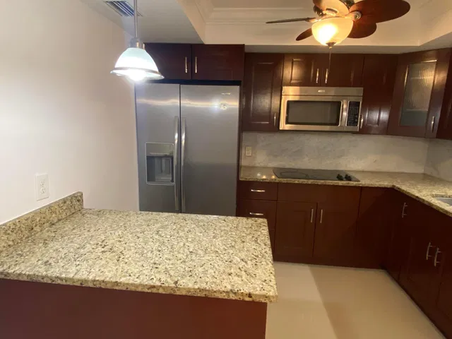 Residence photo 13