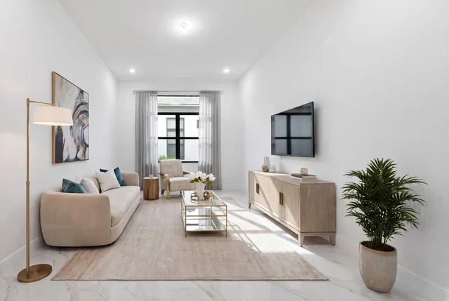 Residence photo 8