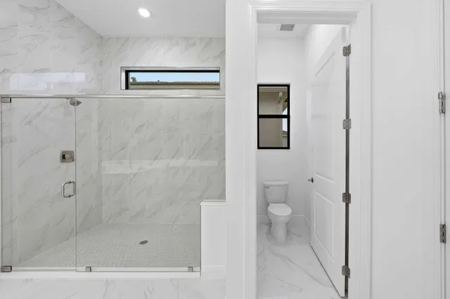 Residence photo 17