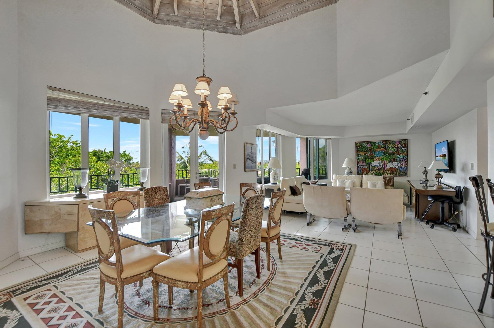 Mizner Court Unit 504 photo 8