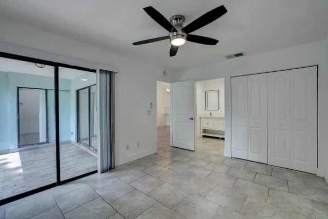 Residence photo 11