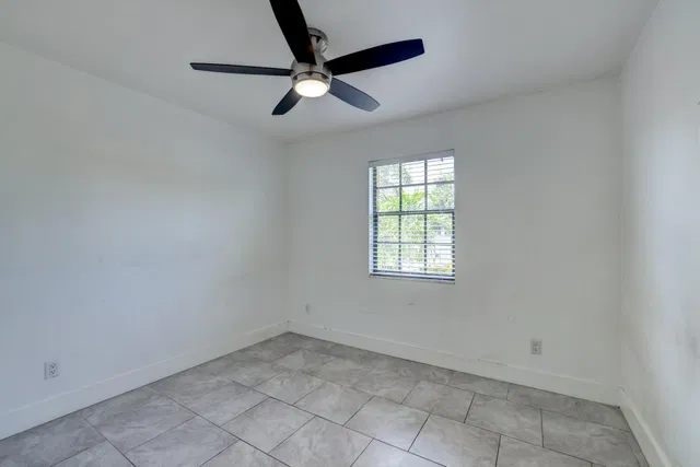 Residence photo 17