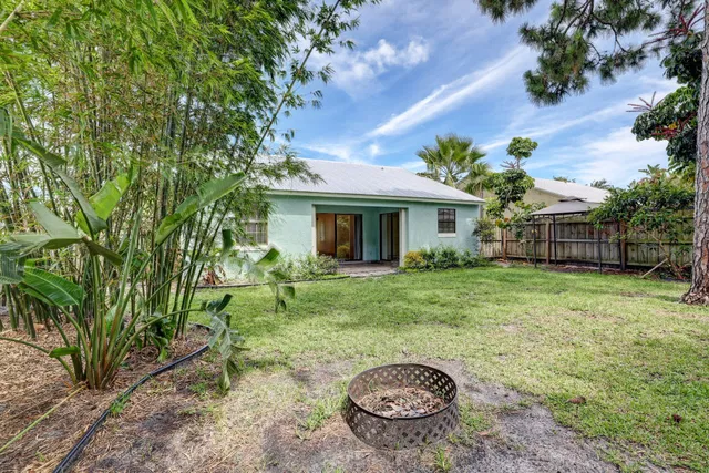 Residence photo 24