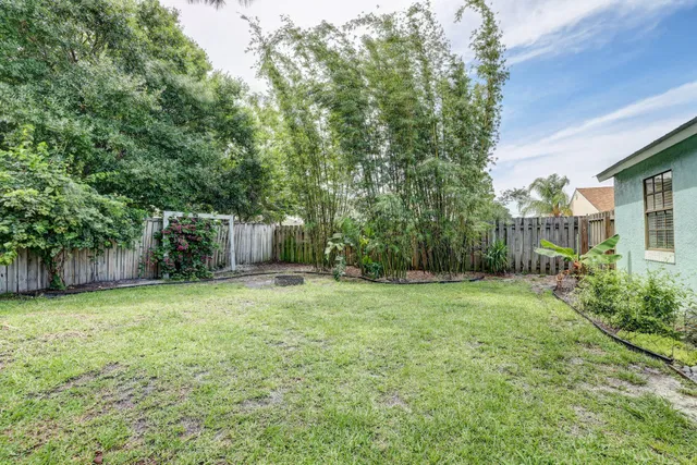 Residence photo 27