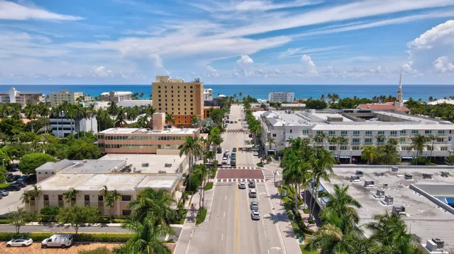 Pineapple Grove Village Condominiums Unit 4-D photo 2