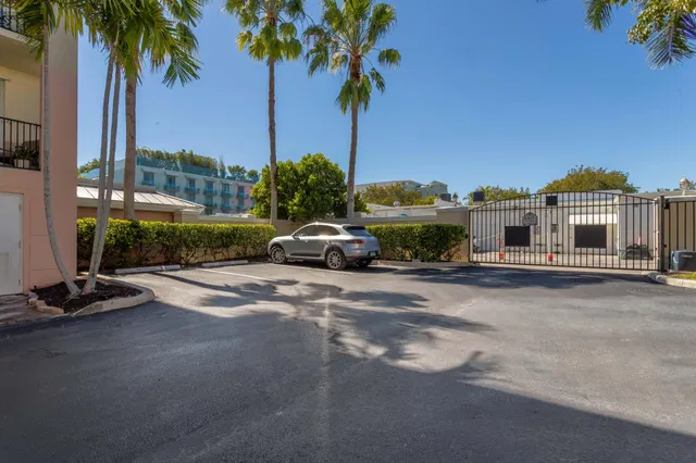 Pineapple Grove Village Condominiums Unit 4-D photo 38