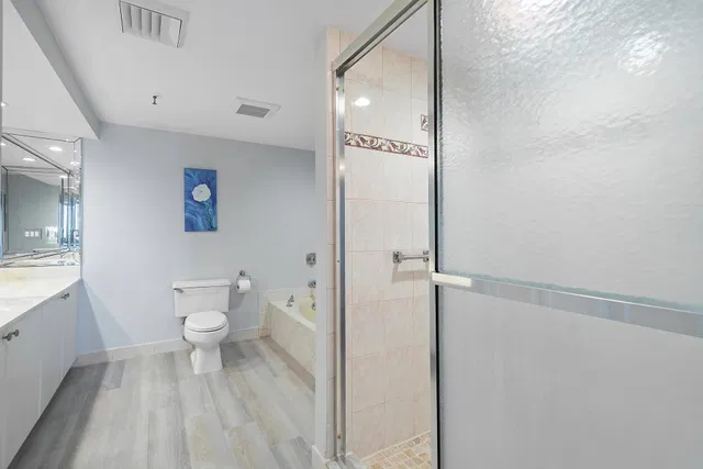  Unit 1606 photo 18
