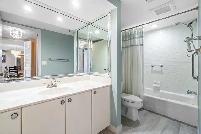  Unit 1606 photo 22