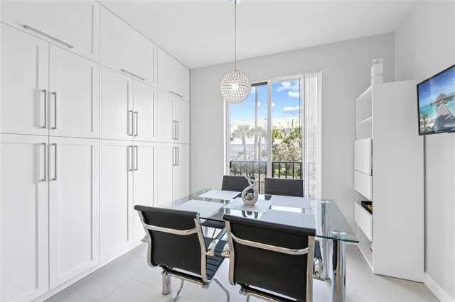 Pineapple Grove Village Condominiums Unit 6-F photo 4