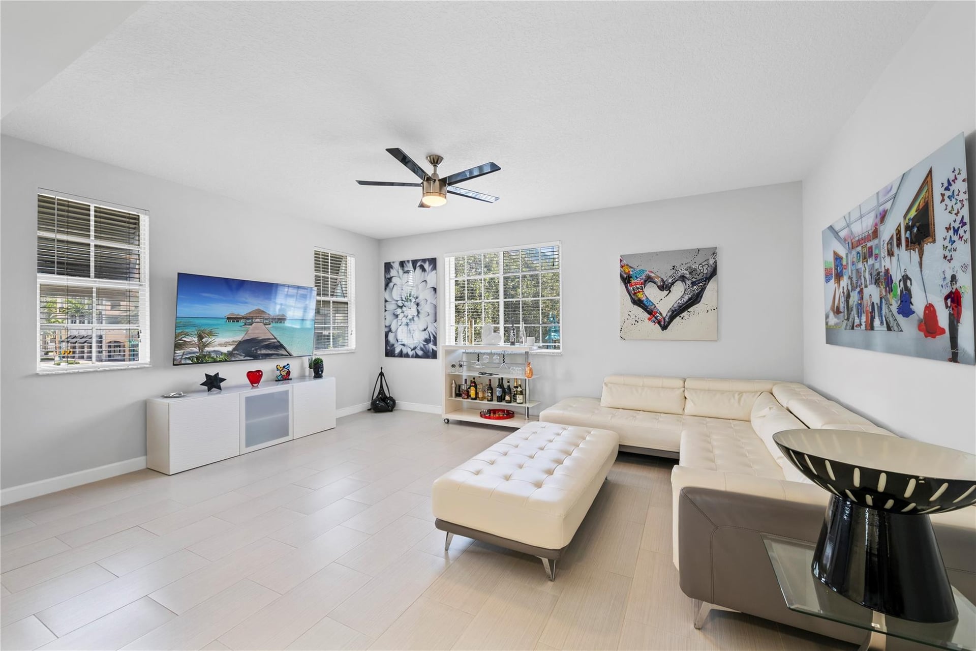 Pineapple Grove Village Condominiums Unit 6-F photo 8