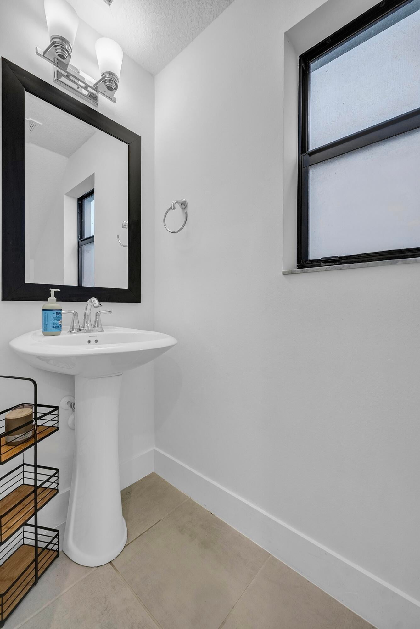  Residence photo 5