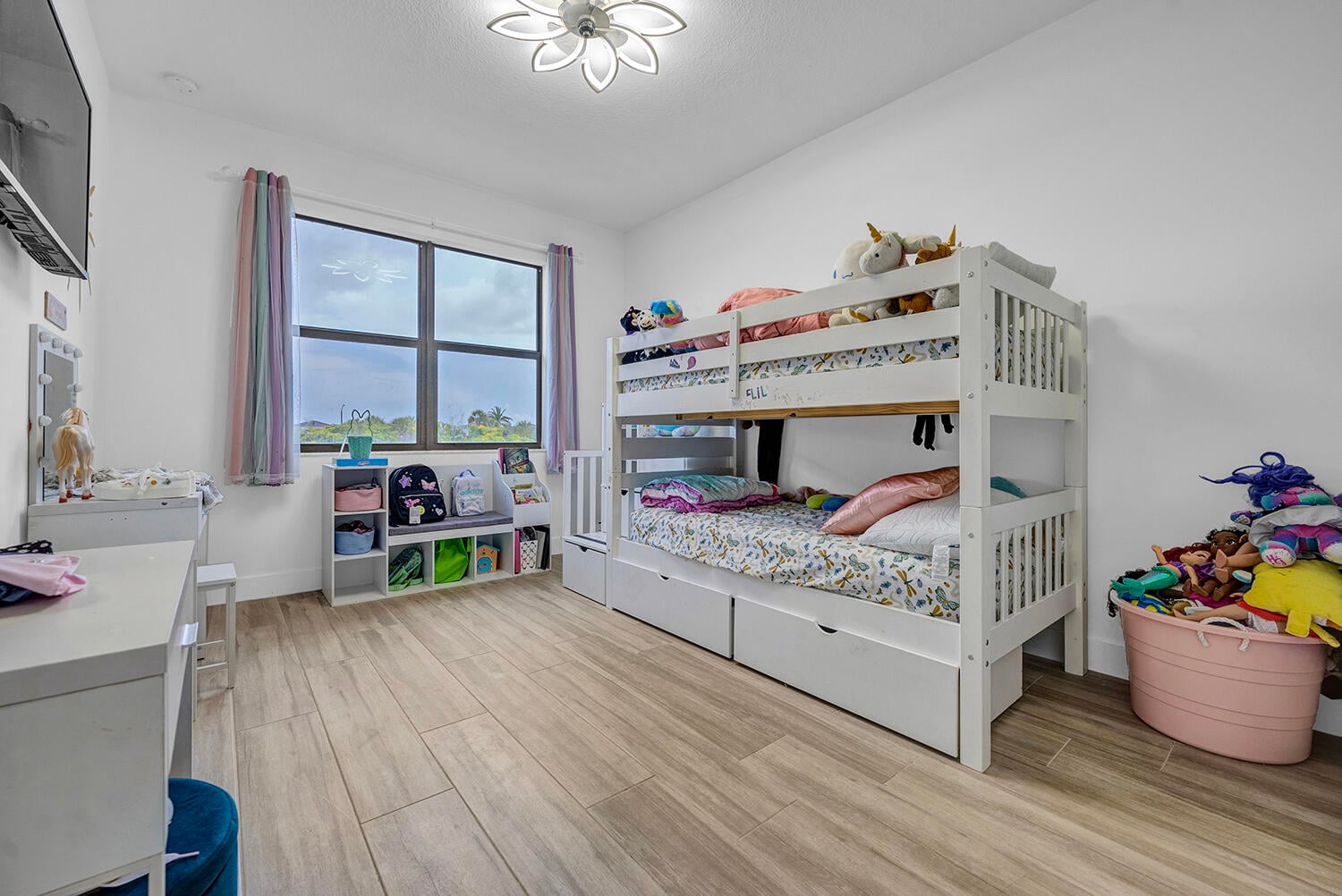  Residence photo 15
