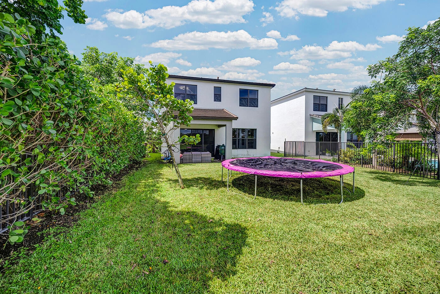  Residence photo 24