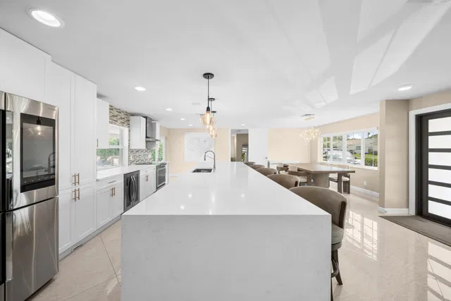 Residence photo 2