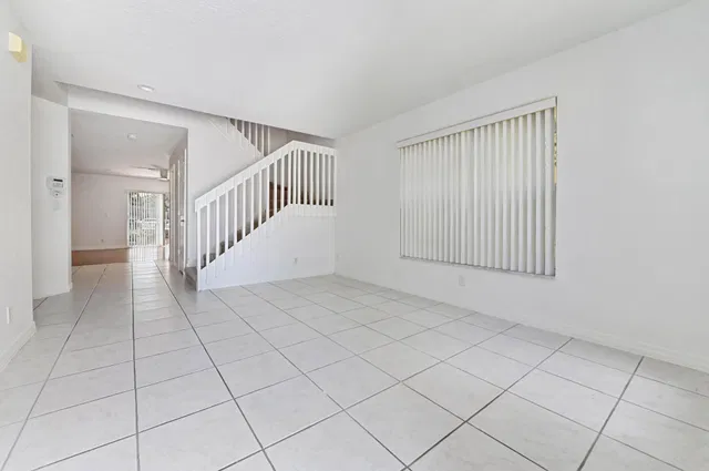 Residence photo 4
