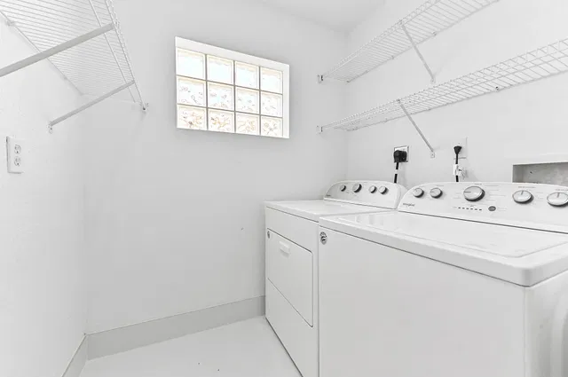 Residence photo 26